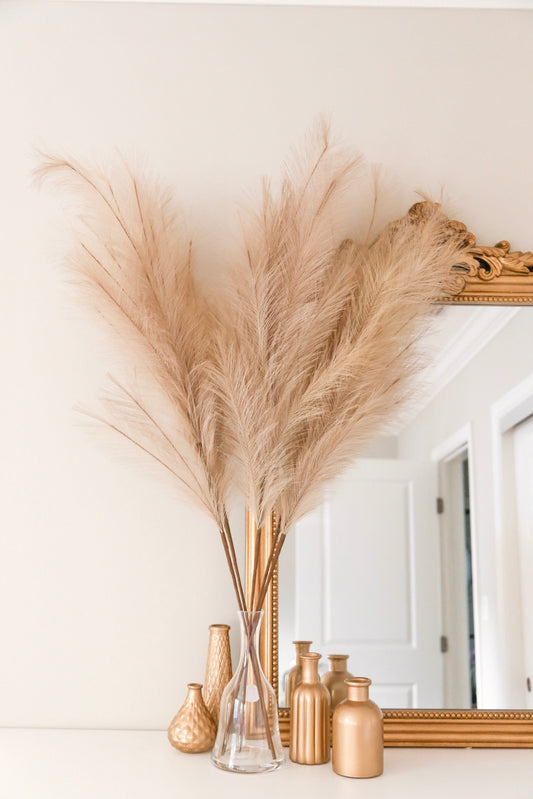 Pampas Grass Decor, 4 Pcs Faux Pampas Grass Plants, 32 inch Artificial Fluffy Tall Pampas Grass for Floor Vase, Pompass Grass Branches, Pompous Grass, Pampass Grass, Pompas Grass (Natural Brown)